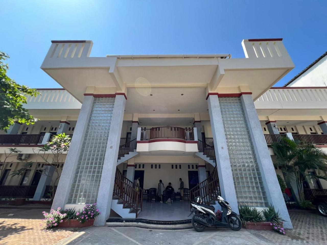 Hotel Century Pangandaran Bagian luar foto
