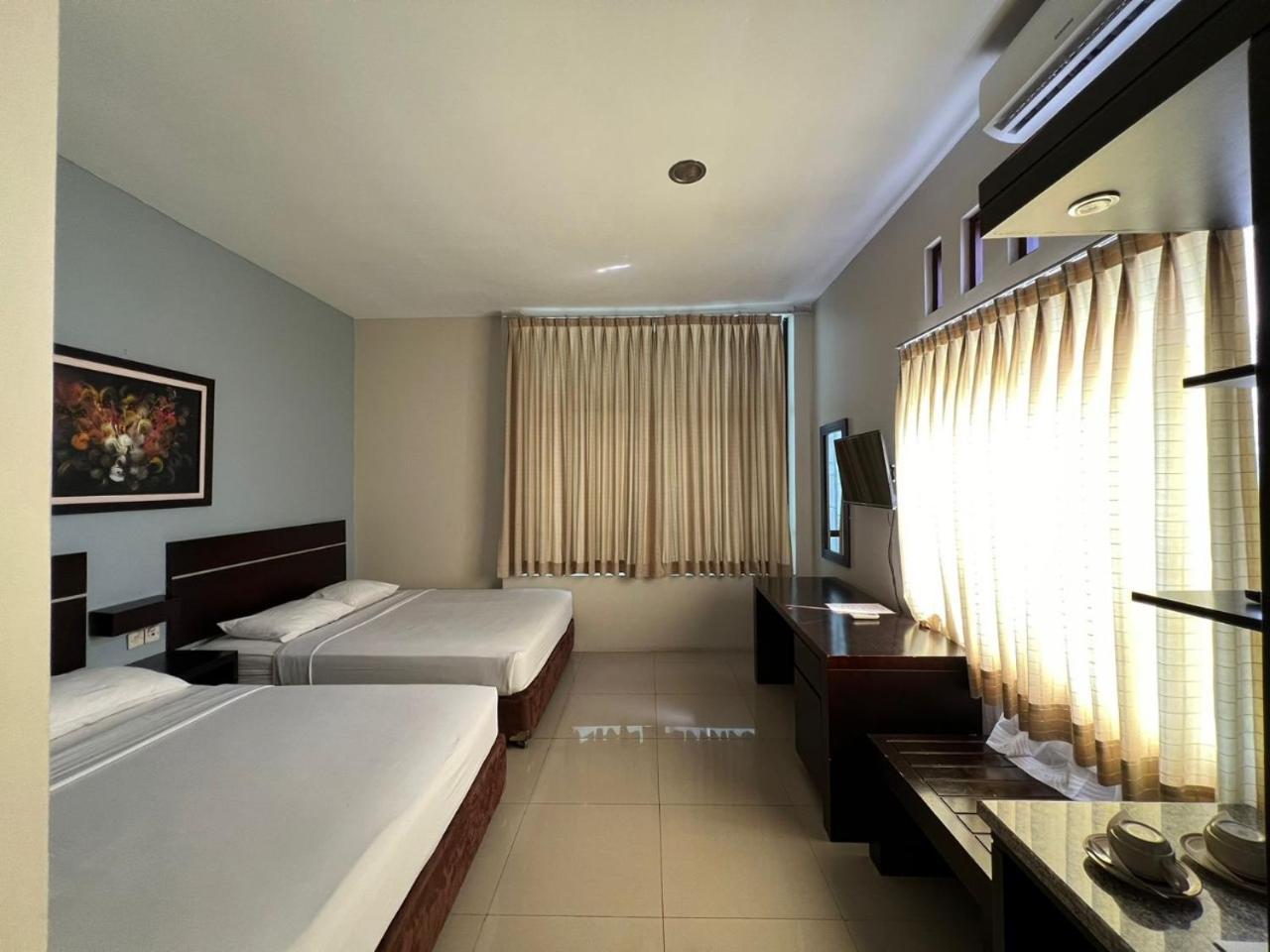 Hotel Century Pangandaran Bagian luar foto